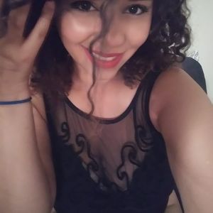 Meet your Posher, Dominique